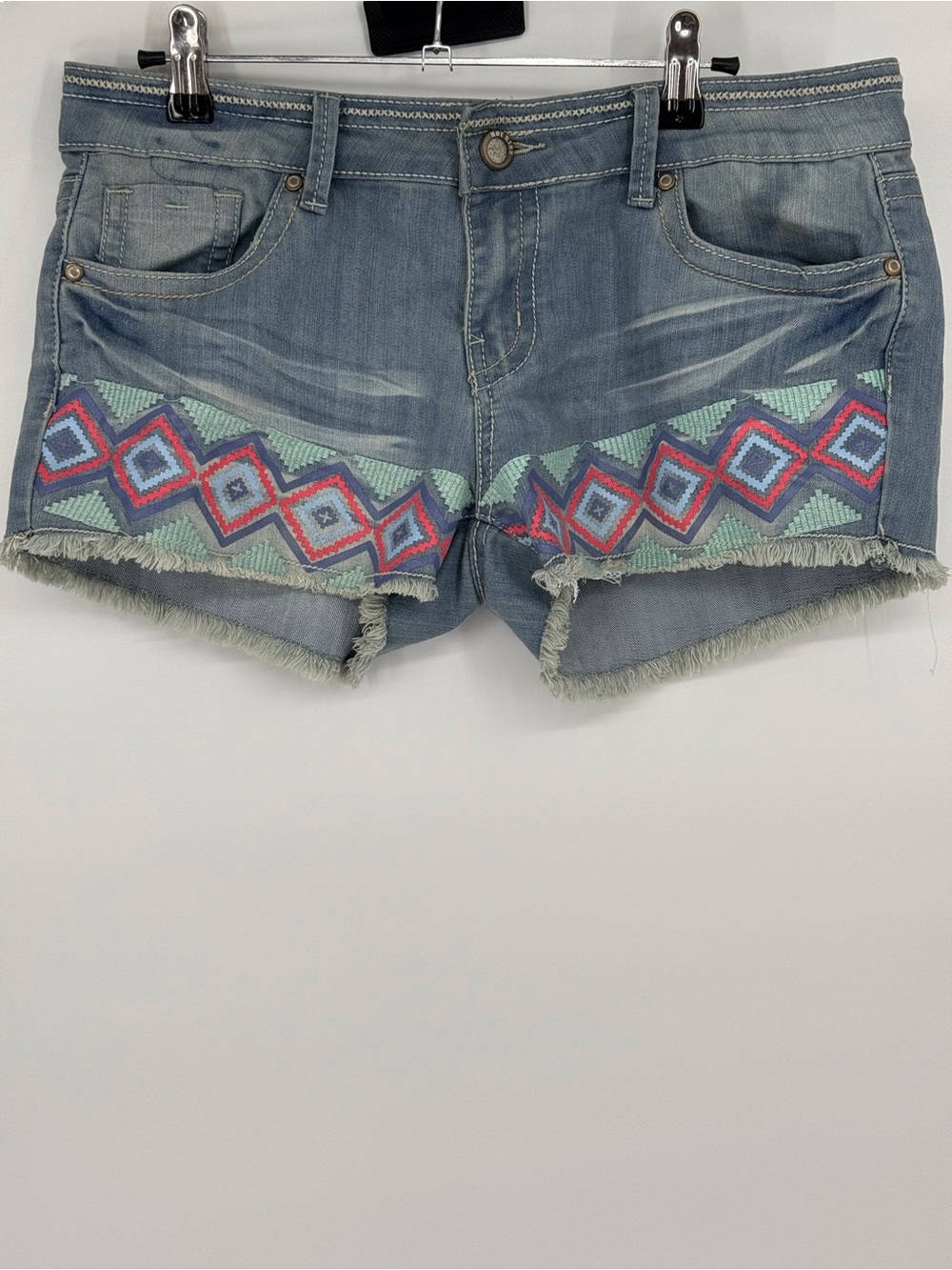 Hot Kiss Cici Short Embroidered Denim Shorts Frayed Festival‎ Boho Stretch 11